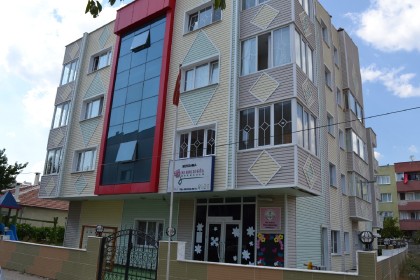 Özel Bergama Kırmızıgül Anaokulu