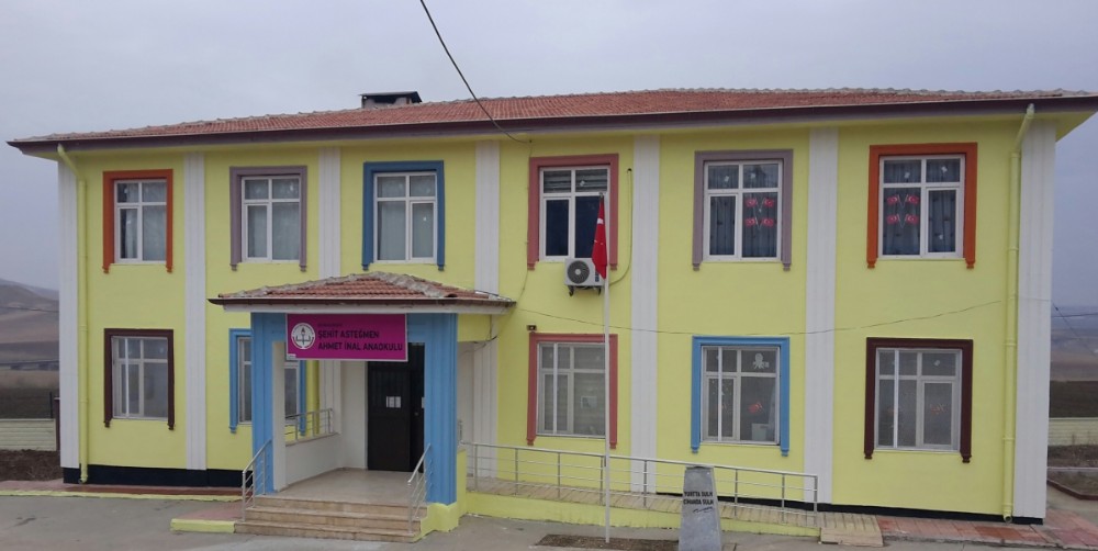 Şehit Asteğmen Ahmet İnal Anaokulu